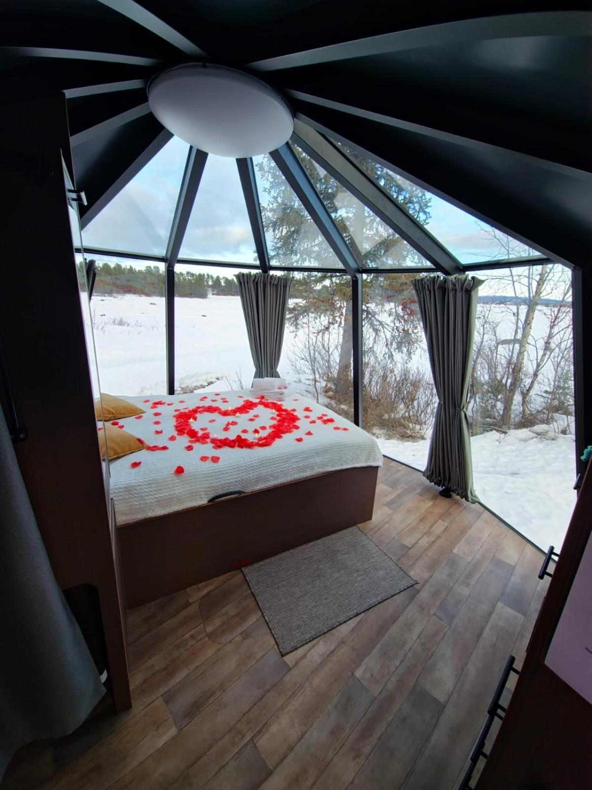 Aurora River Camp Glass Igloos & Cabins Kiruna Εξωτερικό φωτογραφία